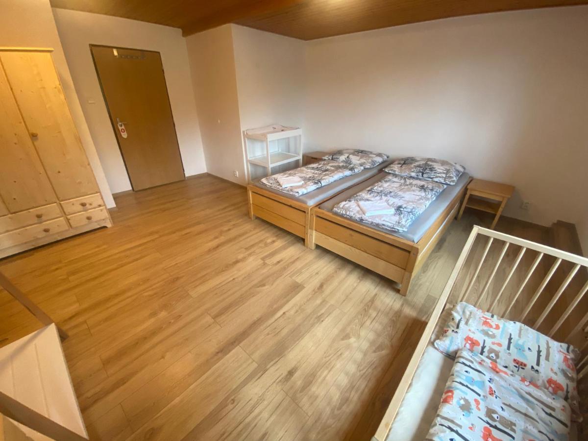 Hotel Peklo Pro Rodiny S Detmi โยเซฟูฟดุล ภายนอก รูปภาพ